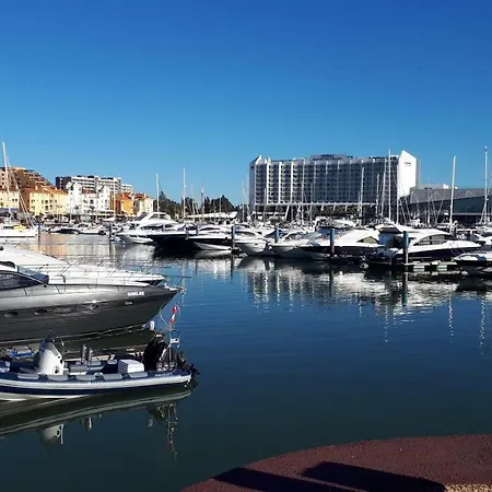 Hello Chloe Vilamoura