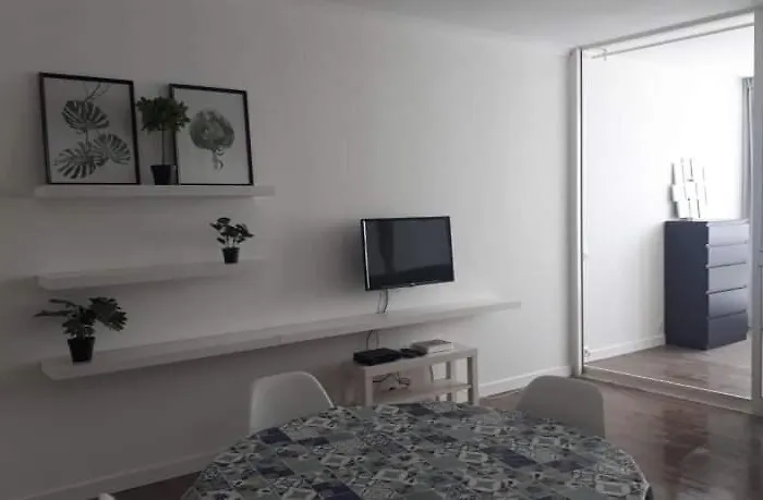 Hello Chloe * 维拉摩拉