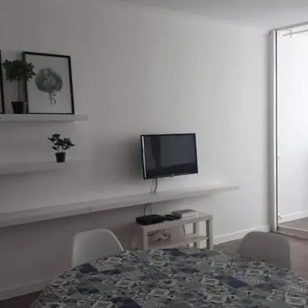 Hello Chloe * ヴィラモウラ